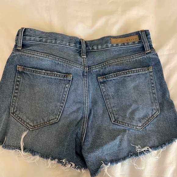 CELLO Denim Shorts High-rise Women’s Size Small - Picture 3 of 3